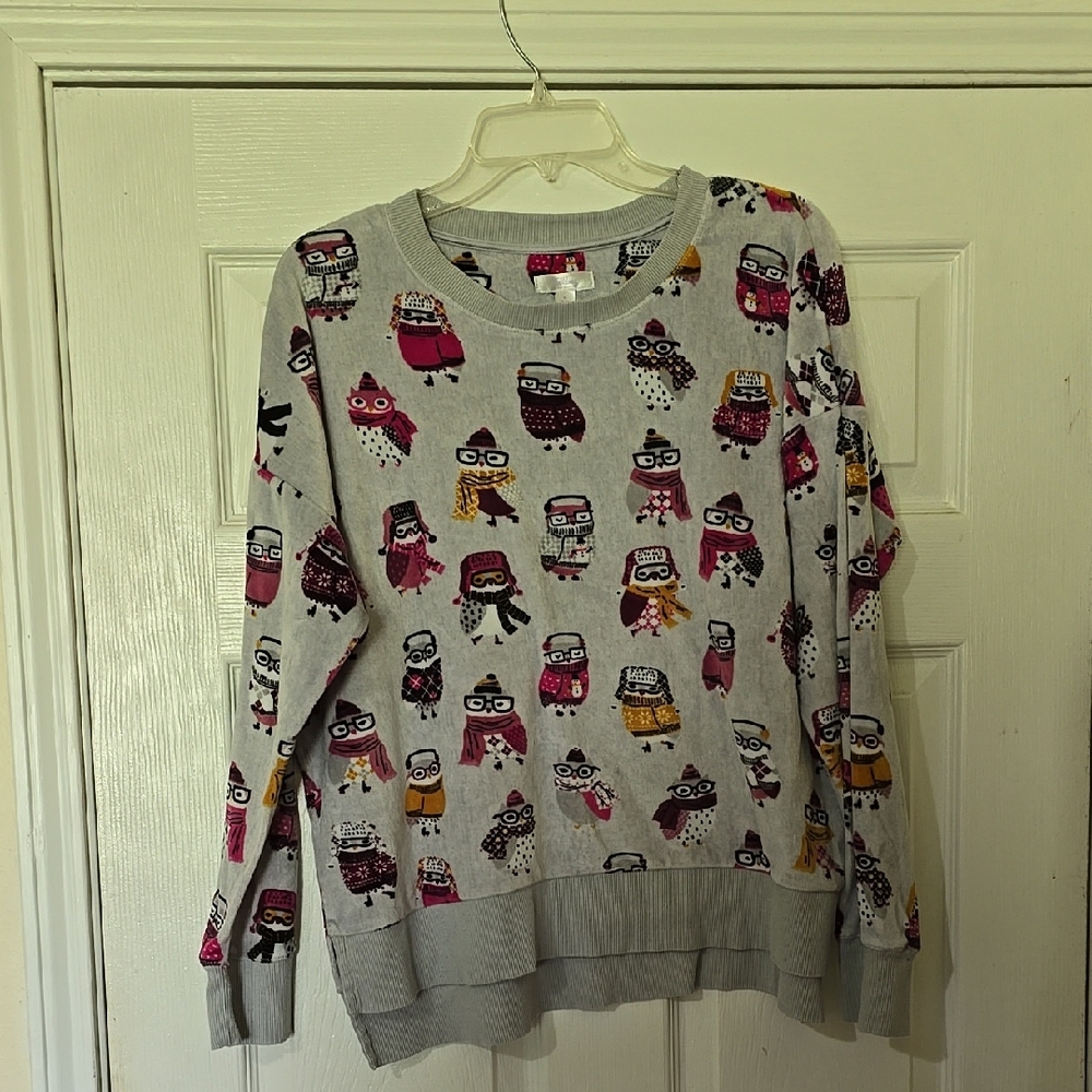Secret Treasures Gray Sweater with Owl Print - Size Medium